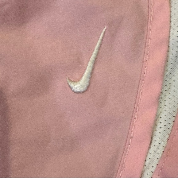 Nike Tempo Dri-Fit Running Shorts Light Pink - Picture 2 of 4